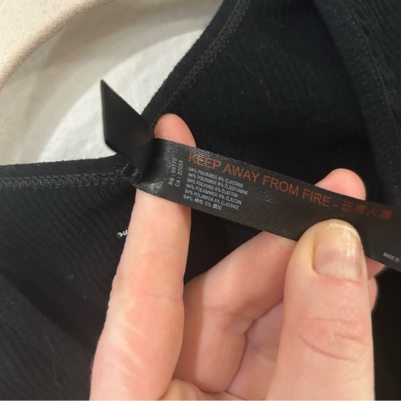 Urban Outfitters Out From Under Hailey Seamless Plunging Black Ribbed Bodysuit - Picture 6 of 8